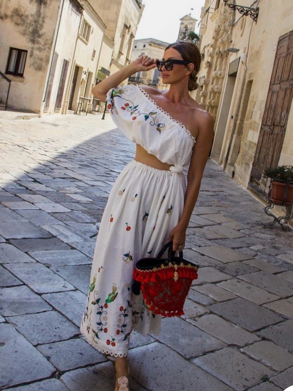 FARM Rio White Embroidered Maxi Skirt with Multicolor Floral Accents